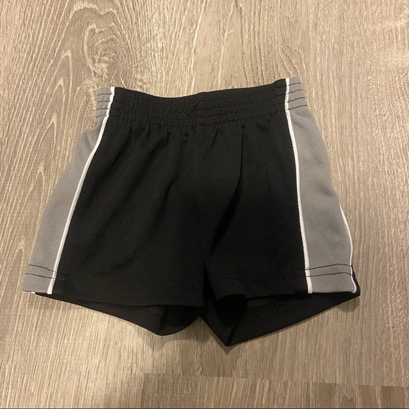 Okie Dokie basketball onesie & black athletic shorts 3M EUC - Picture 5 of 7